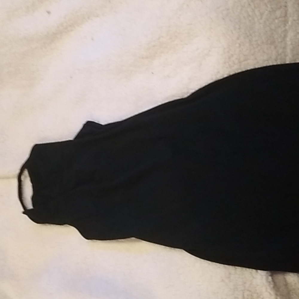 Dress ๐ - Picture 2 of 3